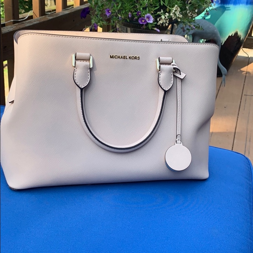 Michael Kors Hand bag. - Picture 1 of 5